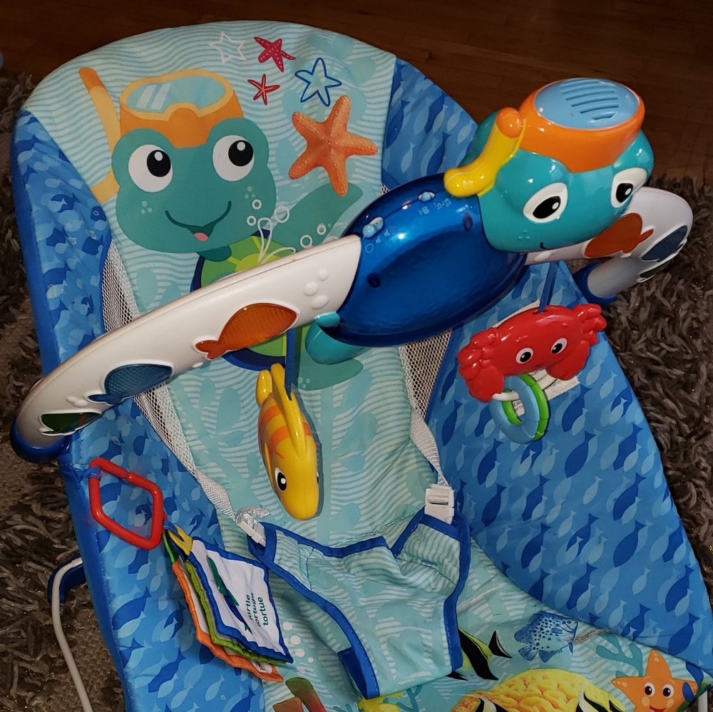 Baby einstein Neptunes lights and Sea bouncer